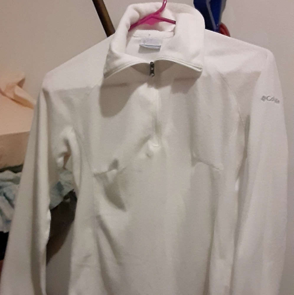 women's Columbia is white flees sweater